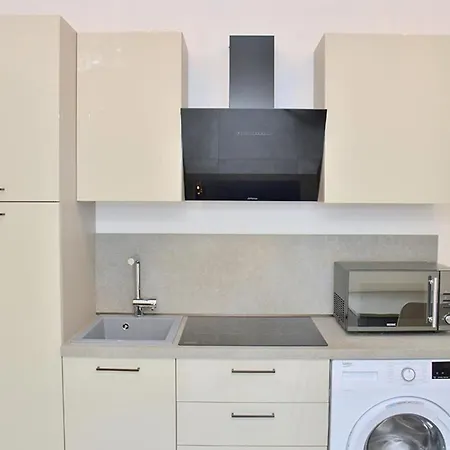 Daire Colorful Overlooking The Sea