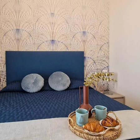 Apartamento Colourful Flat Overlooking The Sea *