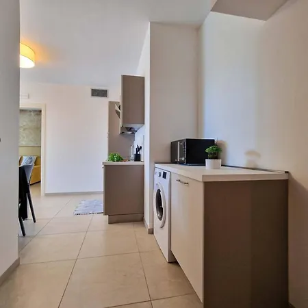 Colourful Flat Overlooking The Sea * Bibione