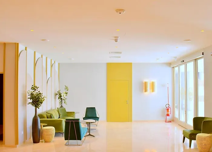 Colorful Overlooking The Sea Апартаменты